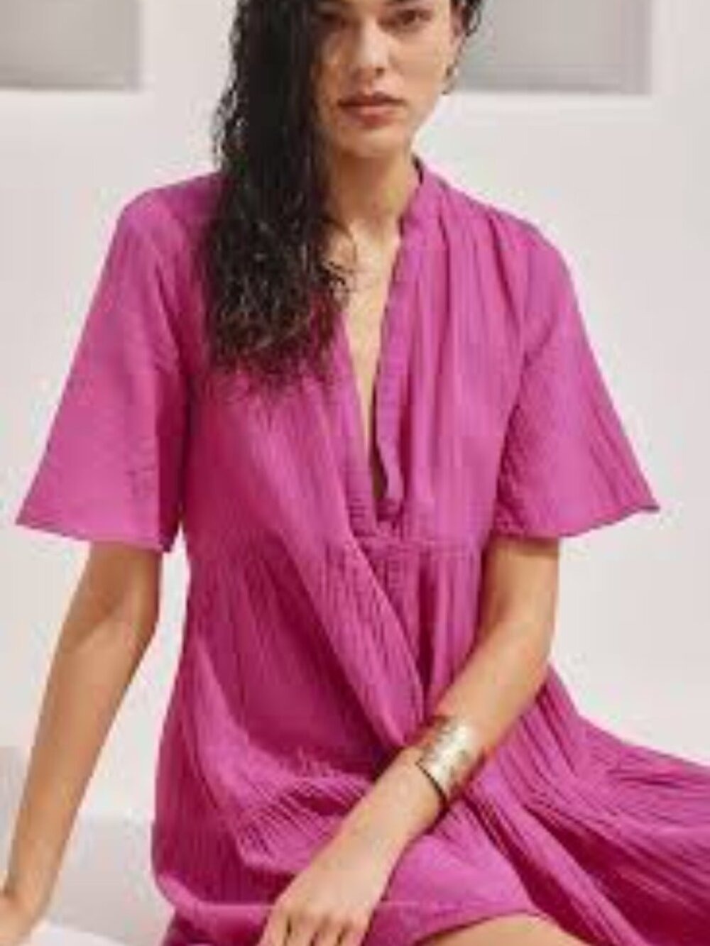 Anthropologie The Kallie Vibrant Pink Crinkle V-Neck Tunic Dress Size Medium